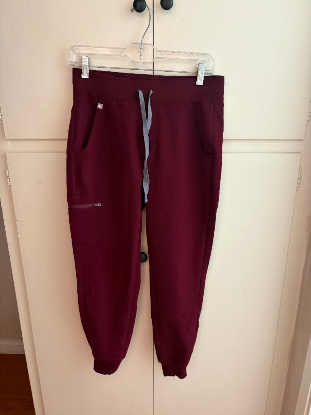 Figs Zamora Pants Burgundy
